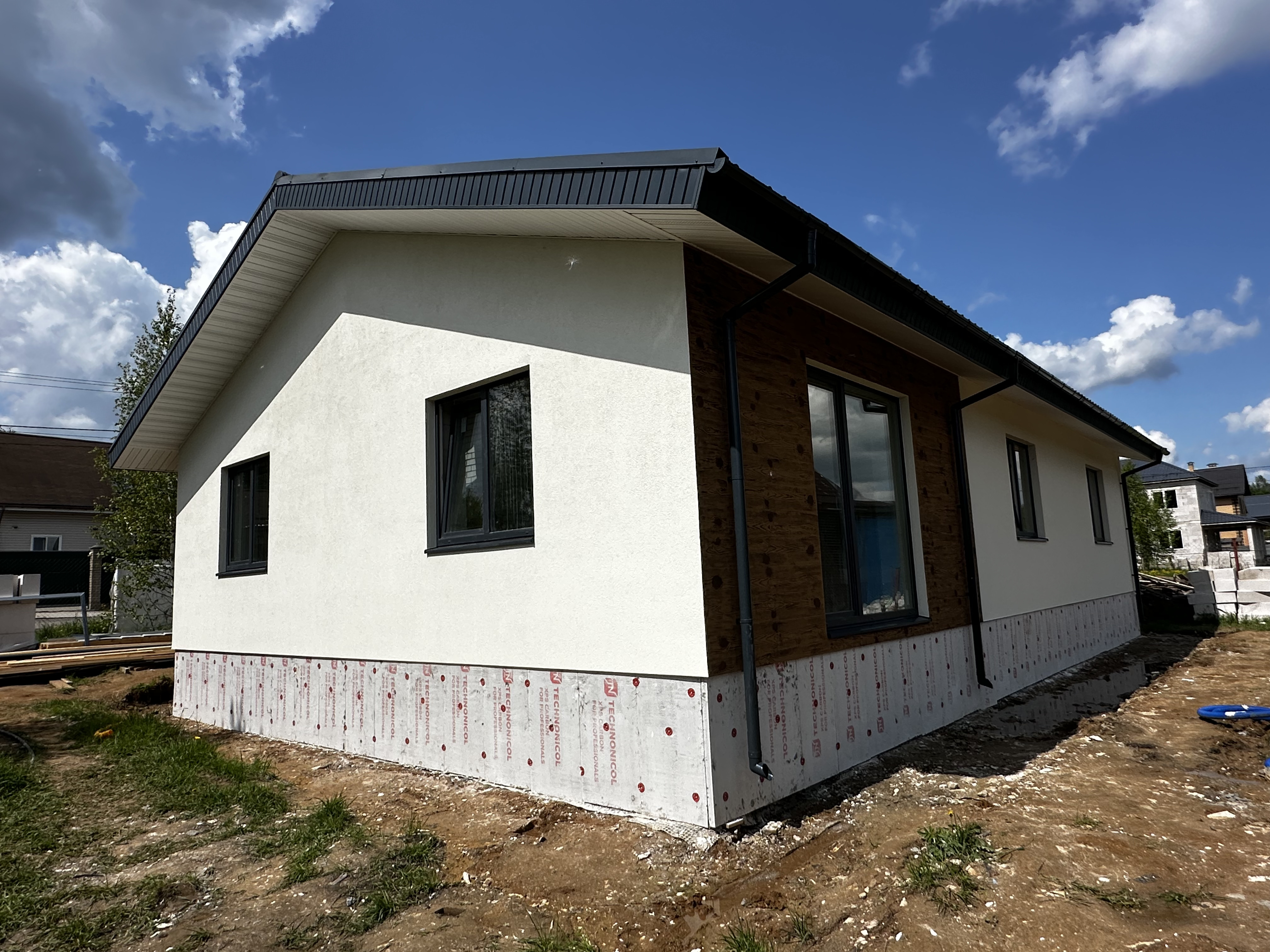 Минское шоссе КП Петелино фасадные 